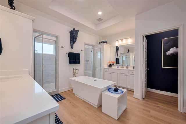 1615 Regents Gate Road, Houston, TX 77055