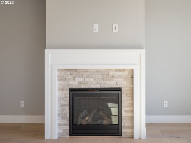 267 SUNDAY Dr, Creswell, OR 97426