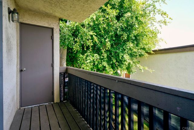 432 Edgehill Ln 116, Oceanside, CA 92054