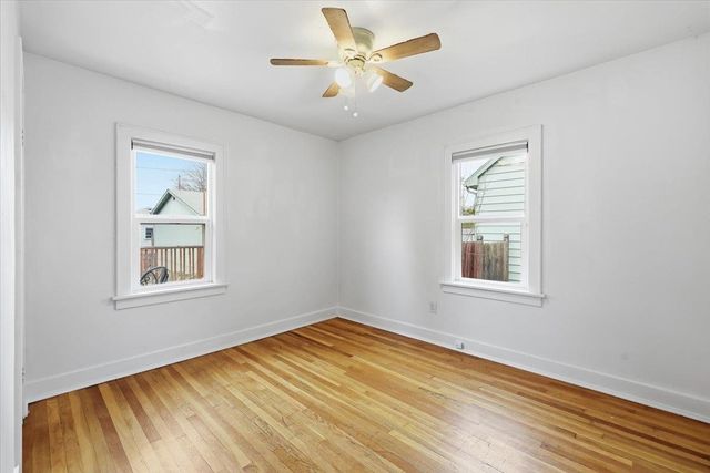 3923 N Hawthorne St, Spokane, WA 99205