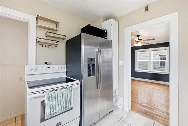 3923 N Hawthorne St, Spokane, WA 99205