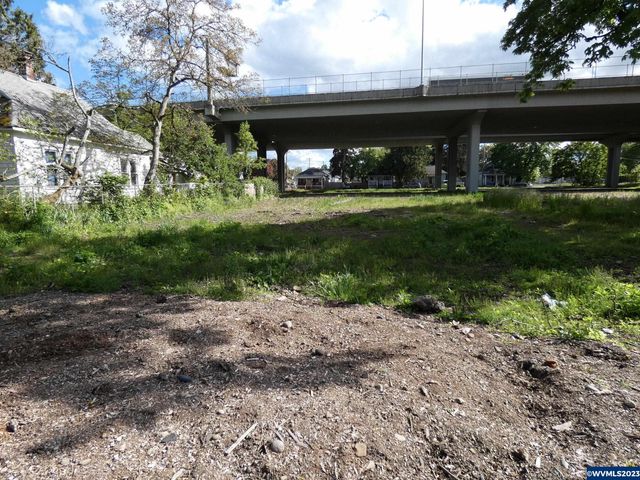 1370 Leslie St SE, Salem, OR 97301