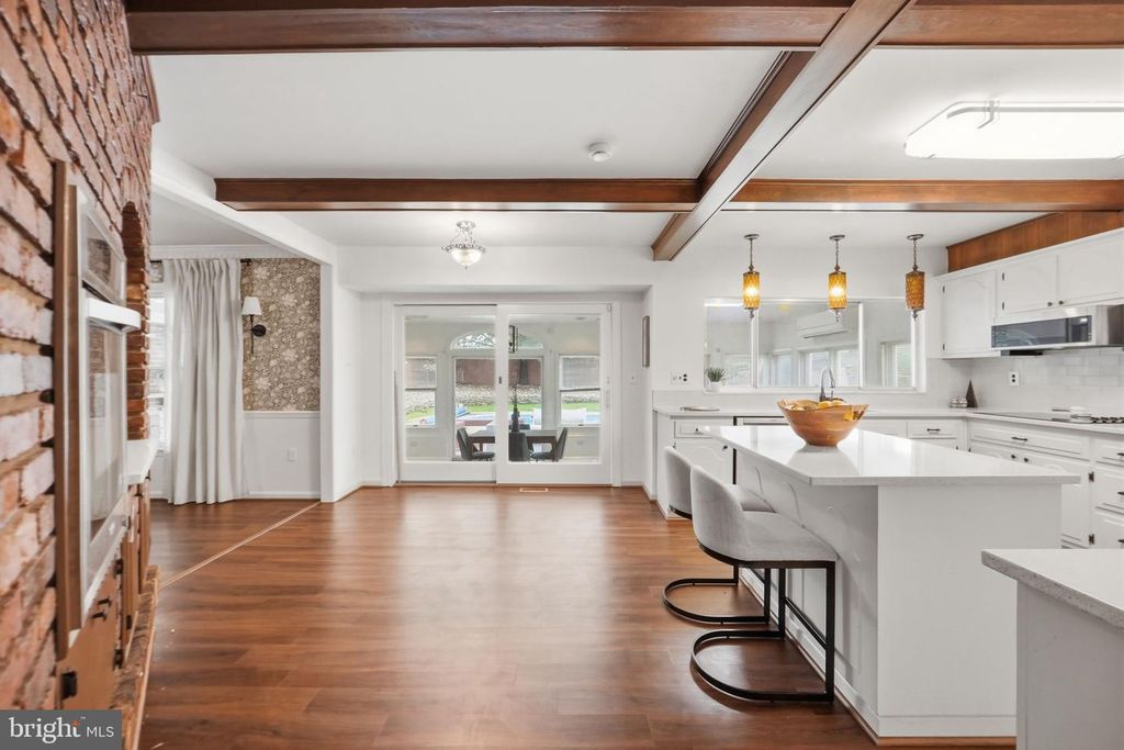 Image 16 of property listing at 11807 FAIRGREEN LN, Upper Marlboro, MD 20772