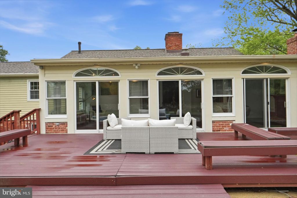 Image 21 of property listing at 11807 FAIRGREEN LN, Upper Marlboro, MD 20772
