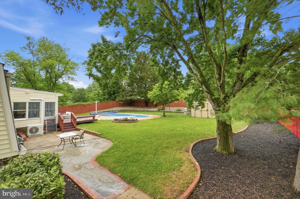 Image 23 of property listing at 11807 FAIRGREEN LN, Upper Marlboro, MD 20772