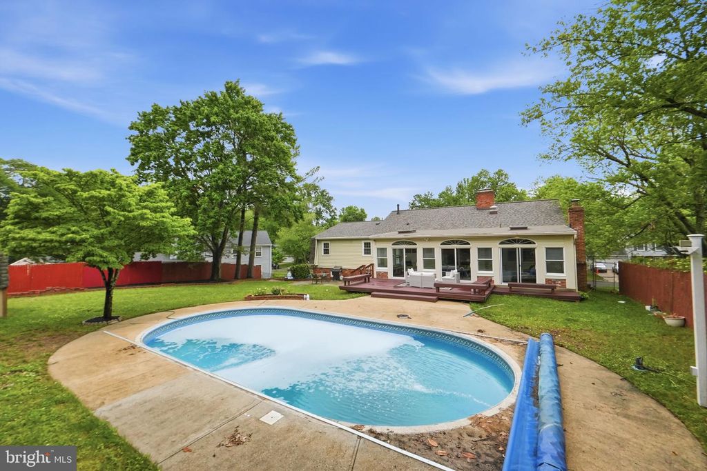 Image 25 of property listing at 11807 FAIRGREEN LN, Upper Marlboro, MD 20772