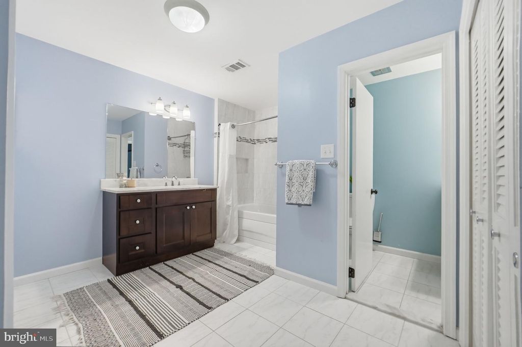 Image 49 of property listing at 11807 FAIRGREEN LN, Upper Marlboro, MD 20772