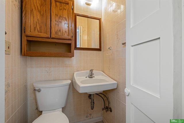 1327 Z Street, Omaha, NE 68107