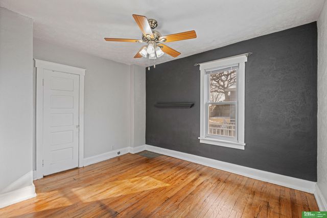 1327 Z Street, Omaha, NE 68107