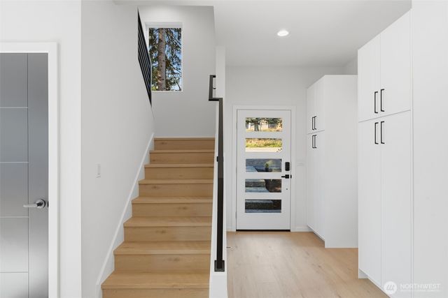 10702 Linden Avenue N, Seattle, WA 98133