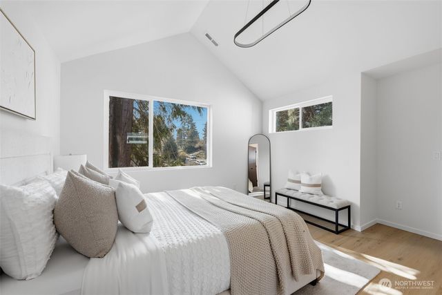 10702 Linden Avenue N, Seattle, WA 98133