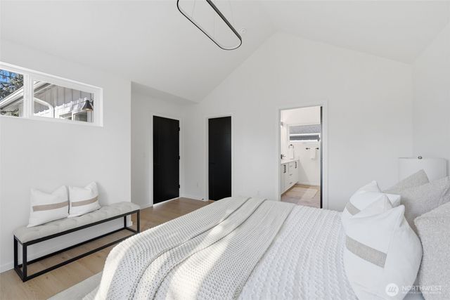 10702 Linden Avenue N, Seattle, WA 98133