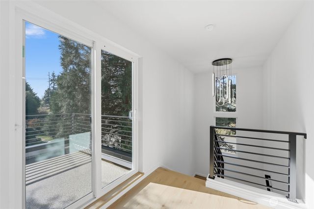 10702 Linden Avenue N, Seattle, WA 98133