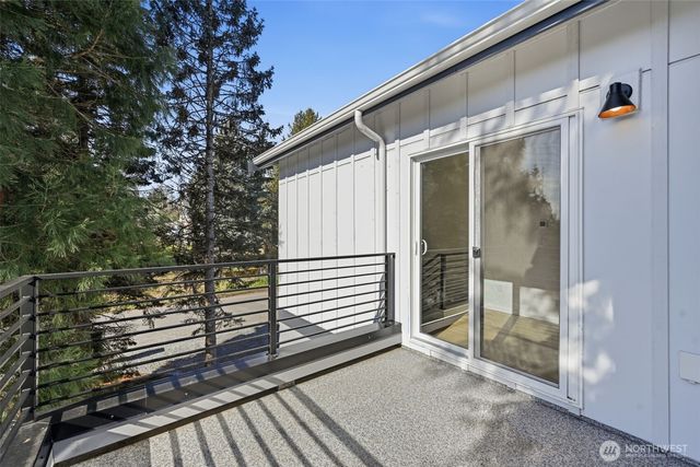 10702 Linden Avenue N, Seattle, WA 98133