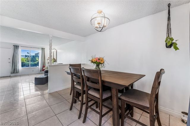 6128 Meadow Vista Lane, Las Vegas, NV 89103