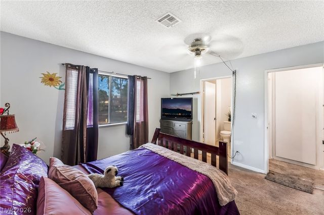 6128 Meadow Vista Lane, Las Vegas, NV 89103