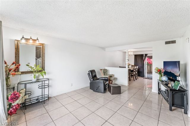 6128 Meadow Vista Lane, Las Vegas, NV 89103