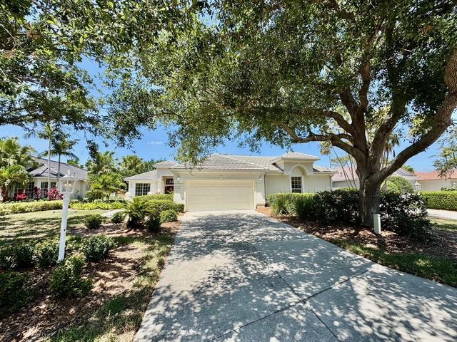 7330 KENSINGTON COURT, Bradenton, FL 34201
