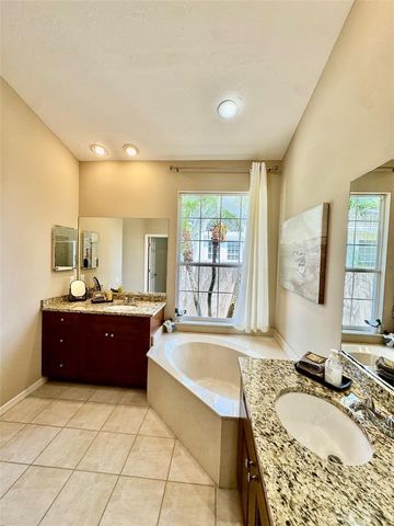 7330 KENSINGTON COURT, Bradenton, FL 34201