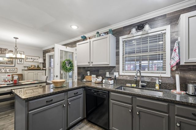 5218 Ticonderoga Ave, Murfreesboro, TN 37129