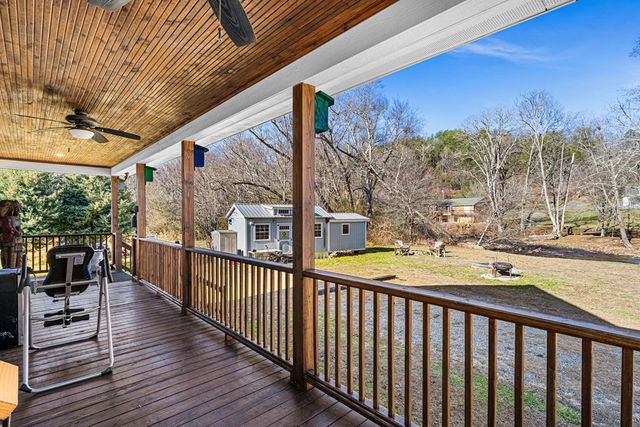 328 Pauls Meadow Drive, Hayesville, NC 28904