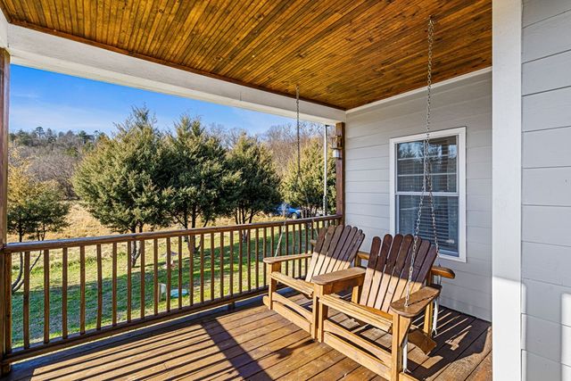 328 Pauls Meadow Drive, Hayesville, NC 28904