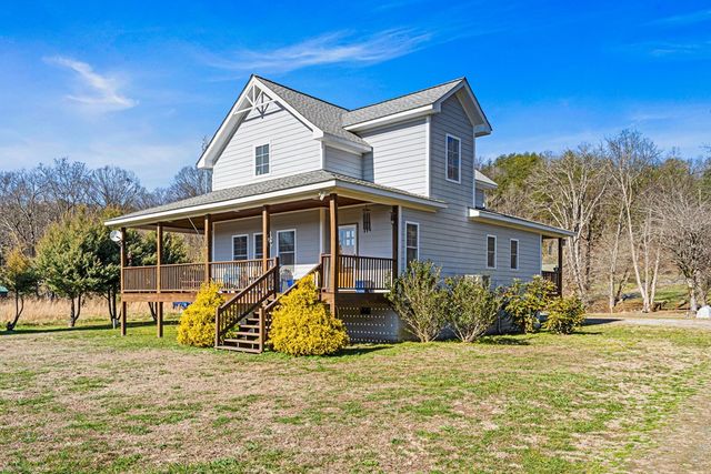 328 Pauls Meadow Drive, Hayesville, NC 28904