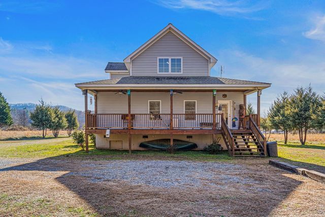 328 Pauls Meadow Drive, Hayesville, NC 28904