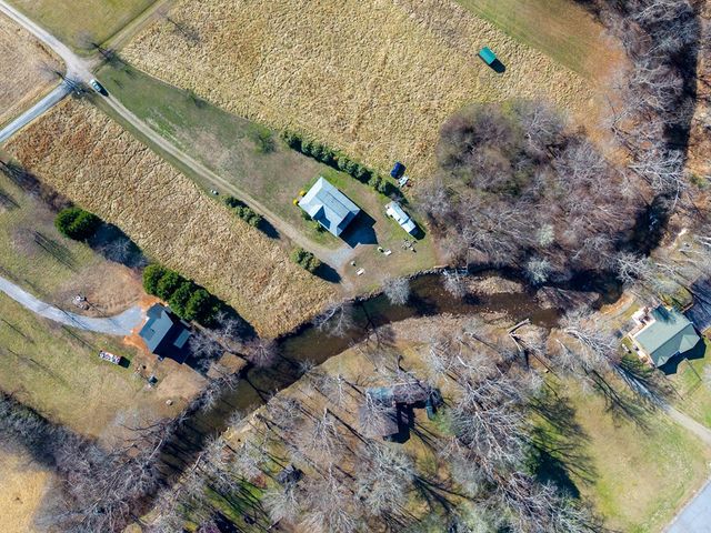 328 Pauls Meadow Drive, Hayesville, NC 28904