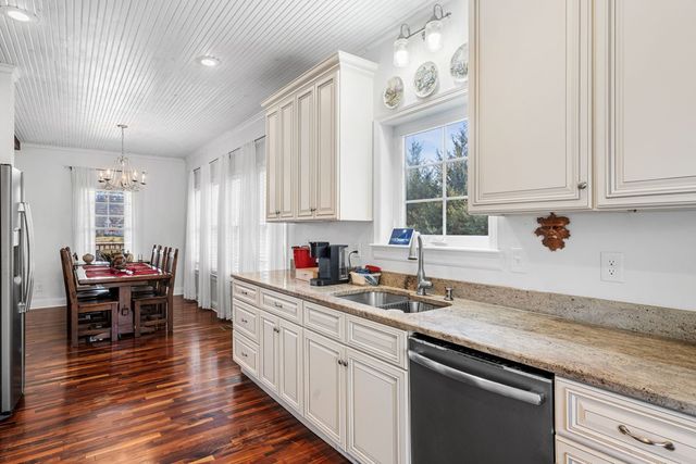 328 Pauls Meadow Drive, Hayesville, NC 28904