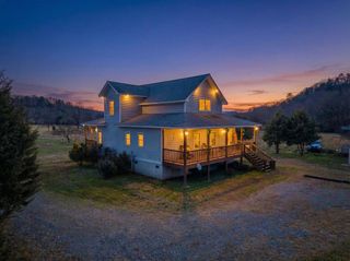 328 Pauls Meadow Drive, Hayesville, NC 28904
