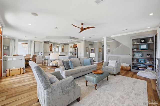 504 Eventide Dr, Gulf Breeze, FL 32561