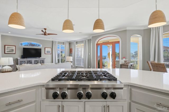 504 Eventide Dr, Gulf Breeze, FL 32561