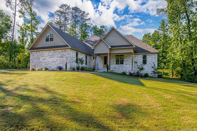 3021 Navajo Way, Benton, AR 72019