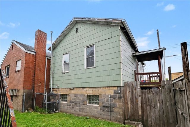 508 Ohio Avenue, Glassport, PA 15045