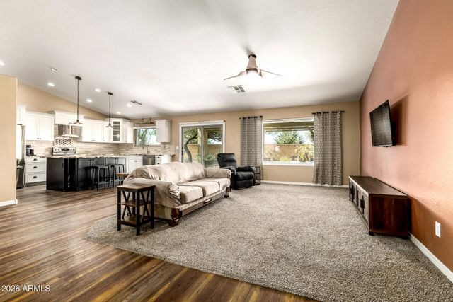 19836 N HARRIS Drive, Maricopa, AZ 85138