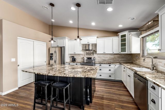 19836 N HARRIS Drive, Maricopa, AZ 85138