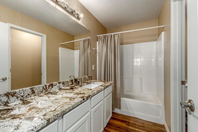 19836 N HARRIS Drive, Maricopa, AZ 85138