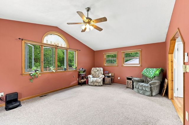 50 Taylor St, Granby, MA 01033