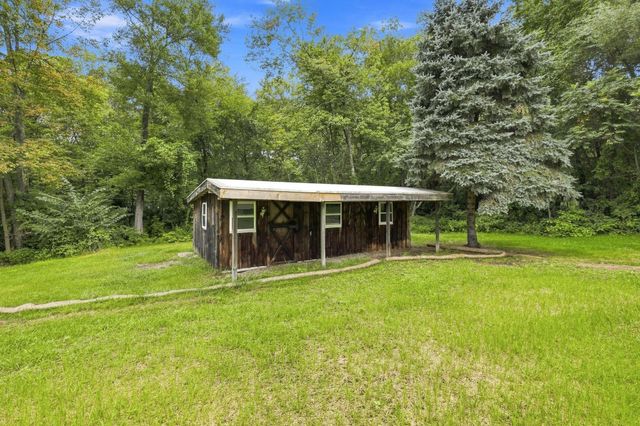 50 Taylor St, Granby, MA 01033