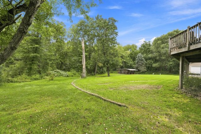 50 Taylor St, Granby, MA 01033