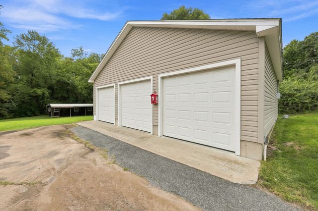 50 Taylor St, Granby, MA 01033