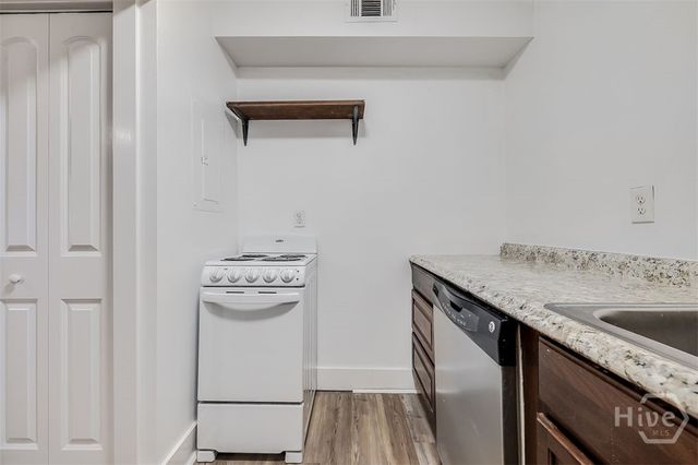 512 E Liberty Street, Savannah, GA 31401