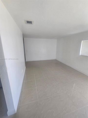 1149 NW 76th St 1149, Miami, FL 33150