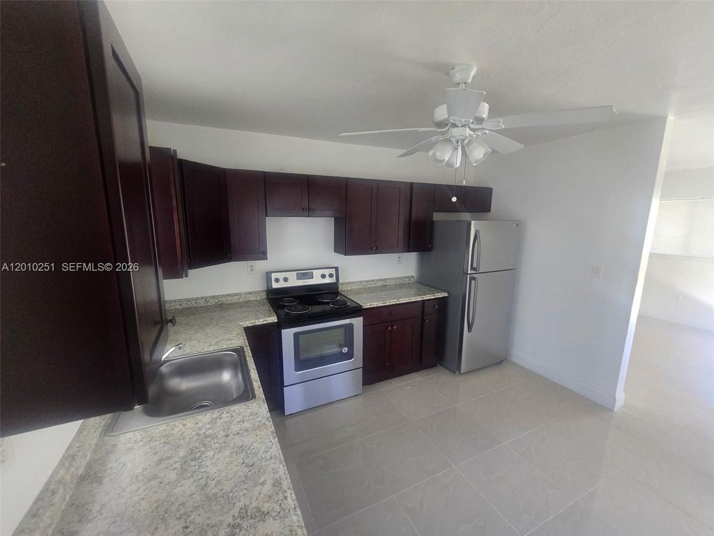 1149 NW 76th St 1149, Miami, FL 33150