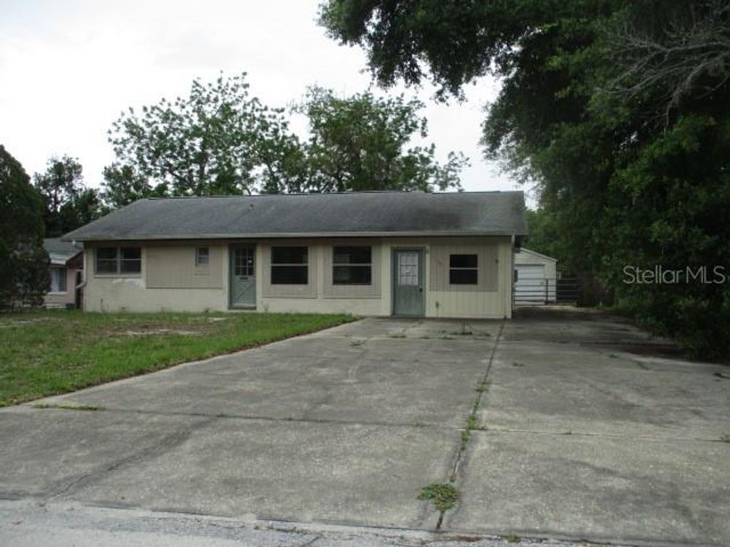 1335 ELRAY BOULEVARD, Mount Dora, FL 32757