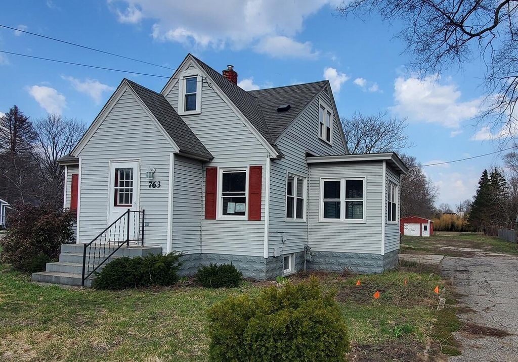 763 136th Avenue, Holland Twp, MI 49424