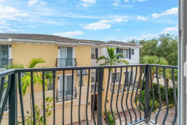 3805 NW 5th Terrace, Boca Raton, FL 33431