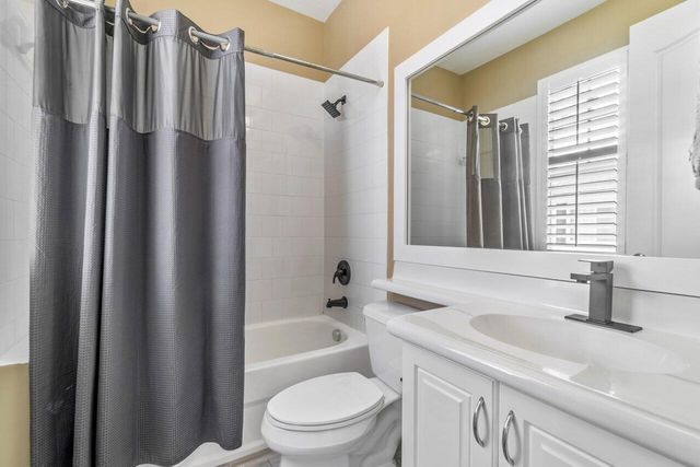 3805 NW 5th Terrace, Boca Raton, FL 33431