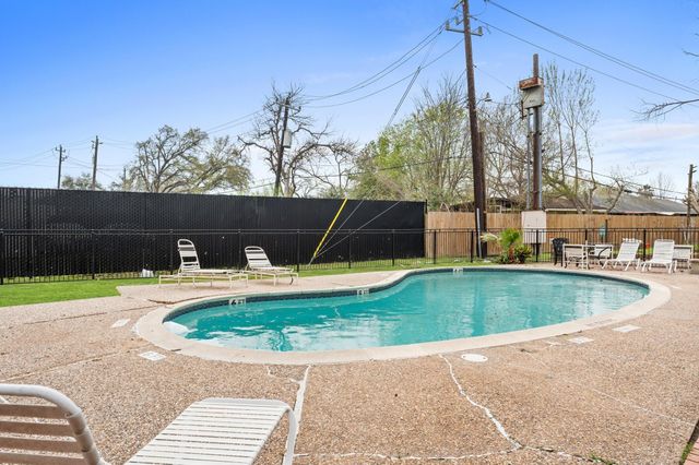 8118 Albacore Drive 7, Houston, TX 77074